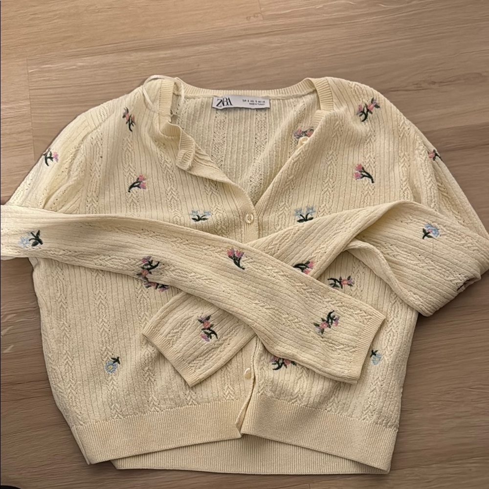 Zara Cream Ribbed Knit Cardigan with Embroidery